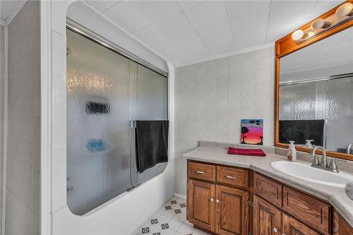 5095 Rainham Road, Selkirk, ON - Indoor Photo Showing Bathroom