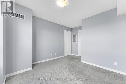 211 - 1235 Bayly Street, Pickering, ON - Indoor Photo Showing Other Room