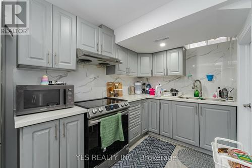 80 Morningside Drive, Halton Hills, ON - Indoor Photo Showing Kitchen