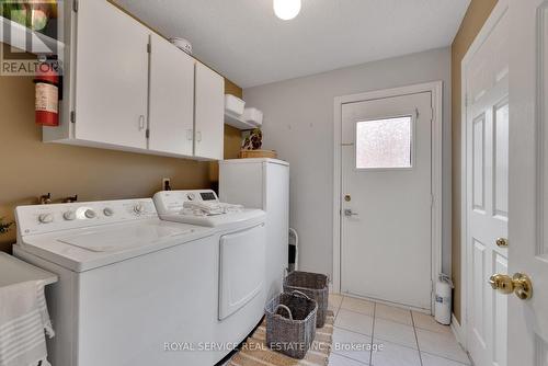 1051 Booth St, Cobourg, ON - Indoor Photo Showing Laundry Room