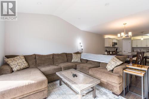 21 Lehtinen Cres, Belleville, ON - Indoor Photo Showing Living Room