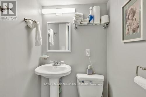 1744 Templetiny Crescent, Smith-Ennismore-Lakefield, ON - Indoor Photo Showing Bathroom