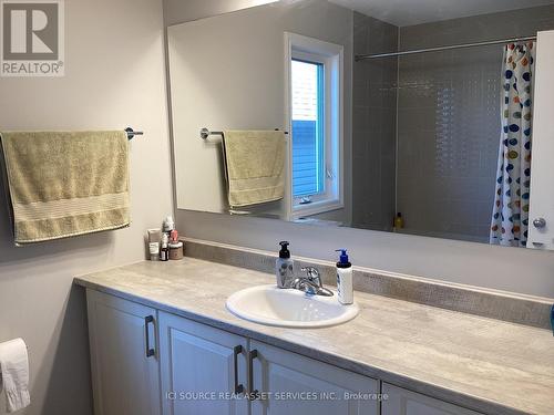 128 Discovery Crescent, Ottawa, ON - Indoor Photo Showing Bathroom