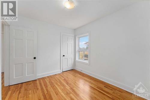 230 Holland Avenue, Ottawa, ON - Indoor Photo Showing Other Room