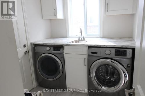 1111 Medway Park Dr, London, ON - Indoor Photo Showing Laundry Room