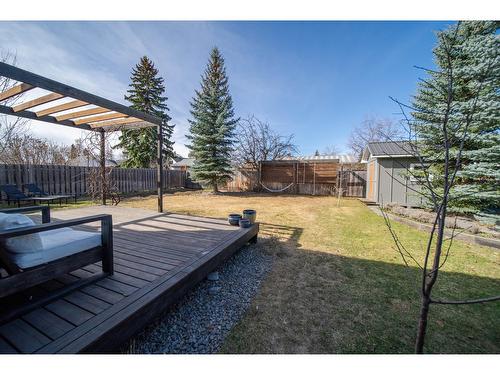 8 103Rd Avenue, Kimberley, BC - Outdoor With Backyard