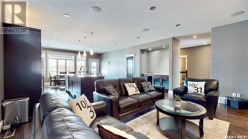 4613 Skinner Crescent, Regina, SK - Indoor Photo Showing Living Room