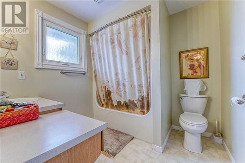 1331 Paquette Street, Sudbury, ON - Indoor Photo Showing Bathroom