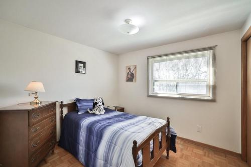 296 Ridge Drive, Milton, ON - Indoor Photo Showing Bedroom