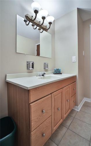 296 Ridge Drive, Milton, ON - Indoor Photo Showing Bathroom
