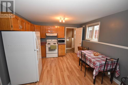 7 Sweetenwater Crescent, Conception Bay South, NL - Indoor Photo Showing Kitchen