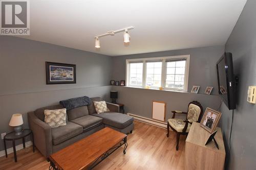 7 Sweetenwater Crescent, Conception Bay South, NL - Indoor Photo Showing Living Room