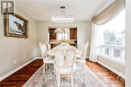 55 Assiniboine Drive, Ottawa, ON - Indoor Photo Showing Dining Room