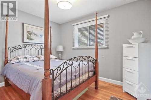 57 Epworth Avenue, Ottawa, ON - Indoor Photo Showing Bedroom
