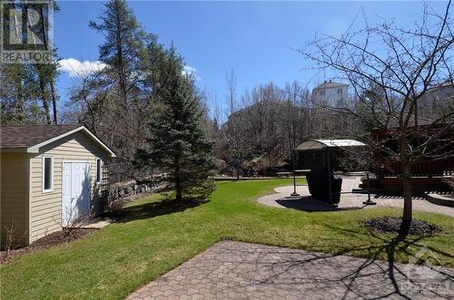 137 Beaumont Avenue, Rockland, ON - Outdoor