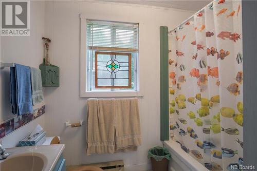 822 Route 774, Welshpool, NB - Indoor Photo Showing Bathroom