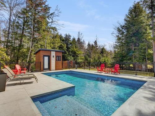 Pool - 4  - 6 Rue D'Andromède, Saint-Hippolyte, QC - Outdoor With In Ground Pool With Backyard