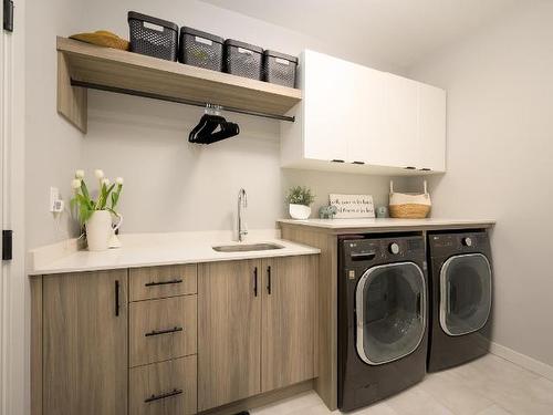 5-260 Rue Cheval Noir, Kamloops, BC - Indoor Photo Showing Laundry Room