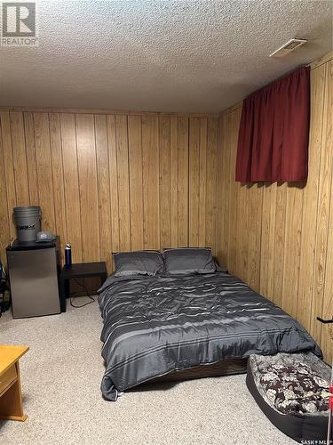 246 5Th Avenue Nw, Swift Current, SK - Indoor Photo Showing Bedroom