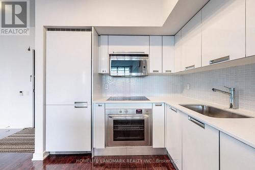 #3406 -33 Charles St E, Toronto, ON - Indoor Photo Showing Kitchen