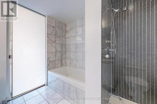 3406 - 33 Charles Street E, Toronto, ON - Indoor Photo Showing Bathroom