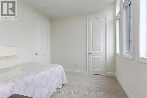 1 Frank Kelly Dr, East Gwillimbury, ON - Indoor Photo Showing Bedroom