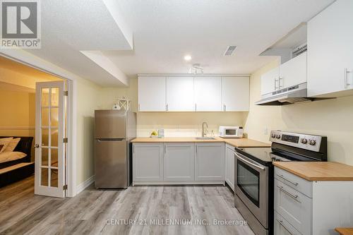 79 Letty Ave, Brampton, ON - Indoor Photo Showing Kitchen