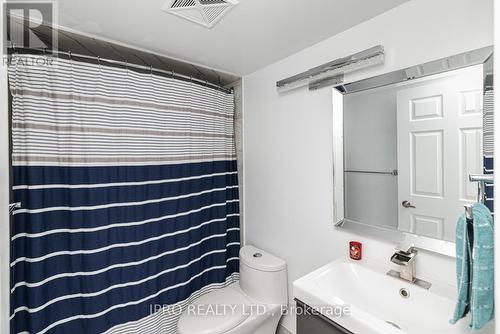 #1408 -265 Enfield Pl, Mississauga, ON - Indoor Photo Showing Bathroom