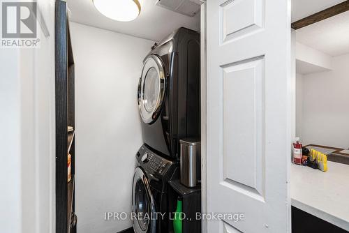 1408 - 265 Enfield Place, Mississauga, ON - Indoor Photo Showing Laundry Room