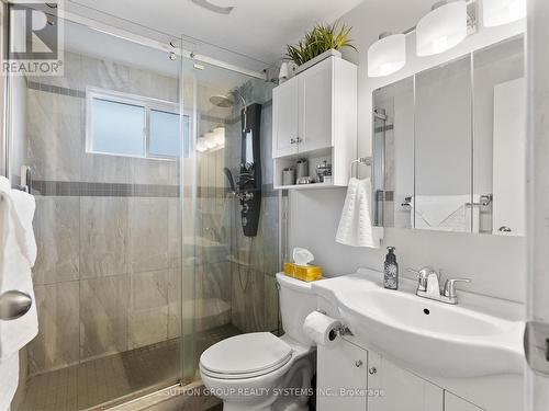 20 Miller Crescent, Norfolk, ON - Indoor Photo Showing Bathroom