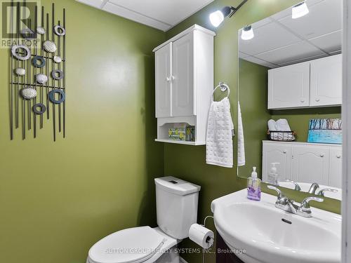 20 Miller Crescent, Norfolk, ON - Indoor Photo Showing Bathroom