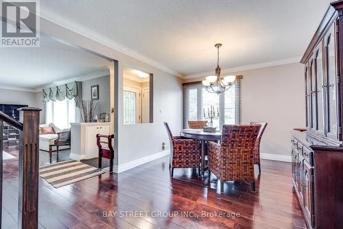 348 Strathcona Dr, Burlington, ON - Indoor Photo Showing Dining Room