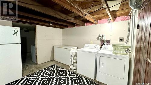 412 Garfield Street, Davidson, SK - Indoor Photo Showing Laundry Room
