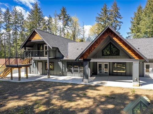 1940 Timberlake Pl, Qualicum Beach, BC - Outdoor