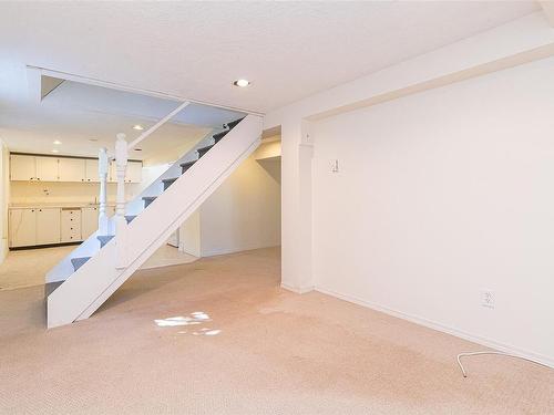 3271 Cedar Hill Rd, Saanich, BC - Indoor Photo Showing Other Room