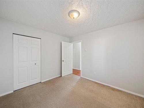 250 Kingfisher Pl, Lake Cowichan, BC - Indoor Photo Showing Other Room
