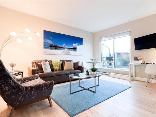 411-595 Pandora Ave, Victoria, BC - Indoor Photo Showing Living Room