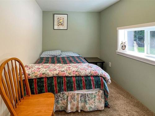 105 Springhill Rd, Port Mcneill, BC - Indoor Photo Showing Bedroom