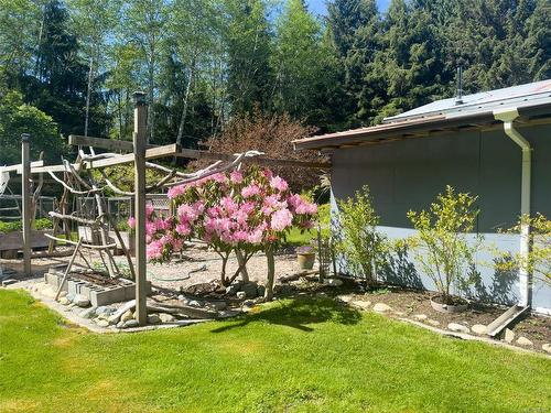 105 Springhill Rd, Port Mcneill, BC - Outdoor