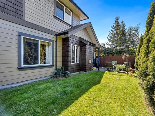14-2229 Graduation Pl, Saanich, BC - Outdoor With Exterior