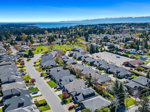 14-2229 Graduation Pl, Saanich, BC - Outdoor With View