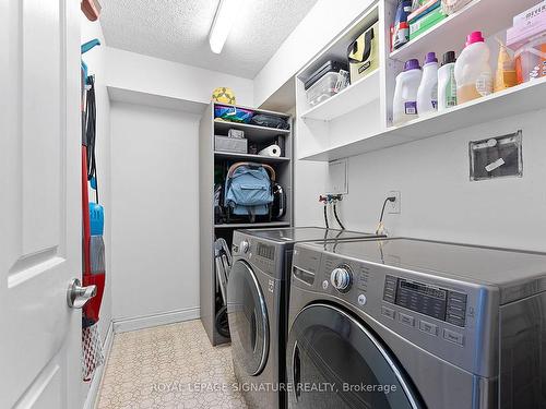 208-65 Spring Garden Ave, Toronto, ON - Indoor Photo Showing Laundry Room