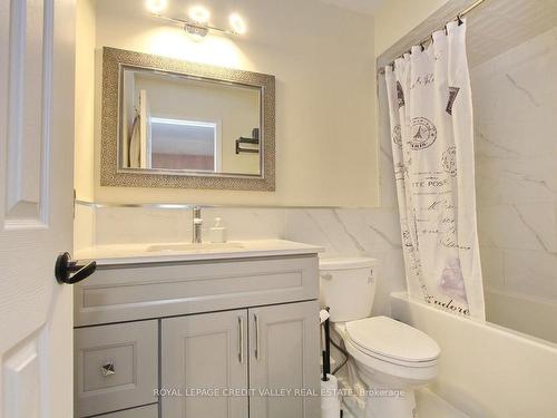 101 David Todd Ave, Vaughan, ON - Indoor Photo Showing Bathroom