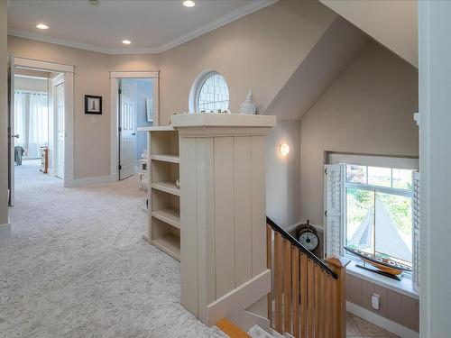 5525 Island Hwy West, Qualicum Beach, BC - Indoor Photo Showing Other Room