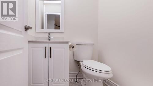 74 Kingknoll Dr, Brampton, ON - Indoor Photo Showing Bathroom