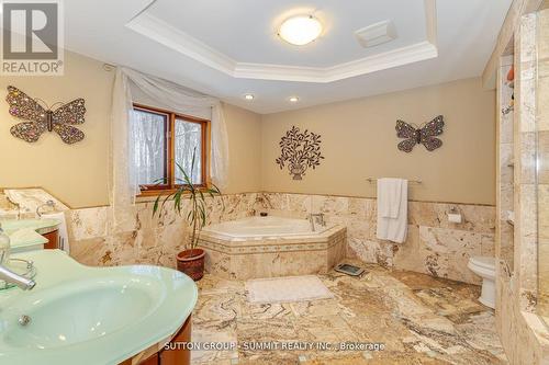5292 Parkwood Place, Mississauga, ON - Indoor Photo Showing Bathroom