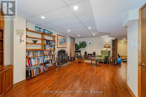 5292 Parkwood Place, Mississauga, ON - Indoor