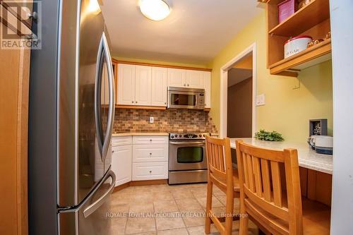 1611 - 44 Falby Court, Ajax, ON - Indoor Photo Showing Kitchen