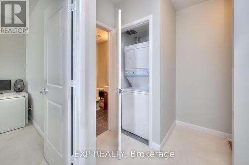 #6 -11 Town Centre Crt, Toronto, ON - Indoor Photo Showing Laundry Room