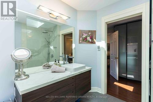 47 Murdock Avenue, Aurora, ON - Indoor Photo Showing Bathroom